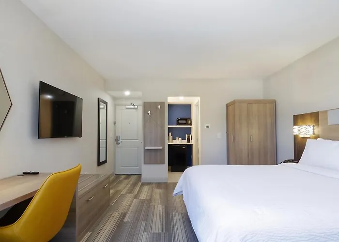 Express & Phoenix - By Ihg Tempe