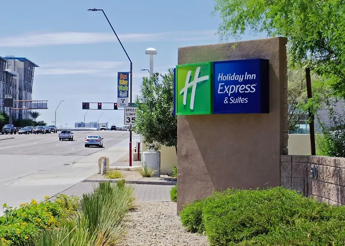 Express & Phoenix - By Ihg 3*