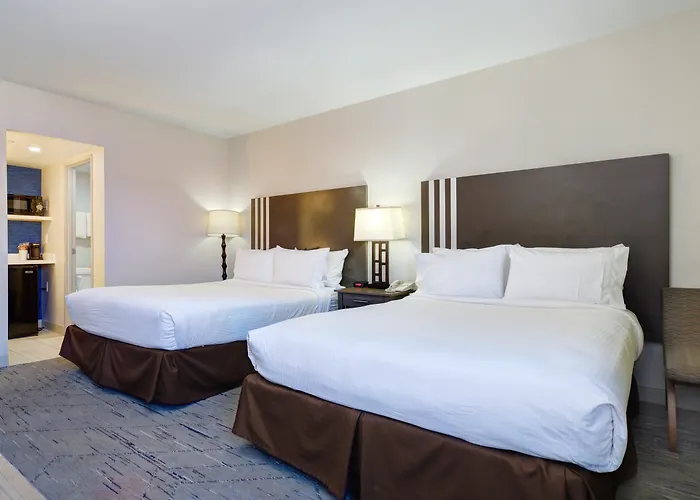 Express & Phoenix - By Ihg 3* Tempe