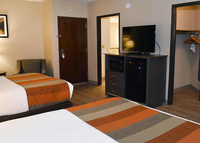 Express & Phoenix - By Ihg Hotel
