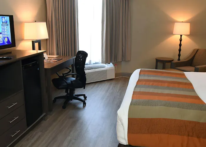 Express & Phoenix - By Ihg 3* Tempe