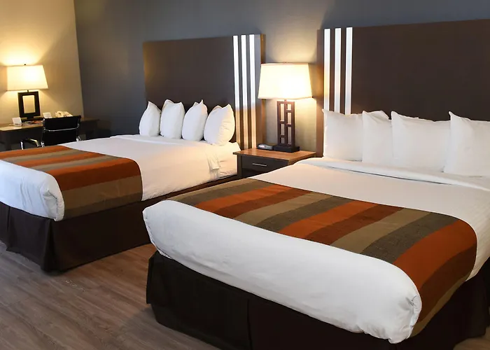 Express & Phoenix - By Ihg Hotel