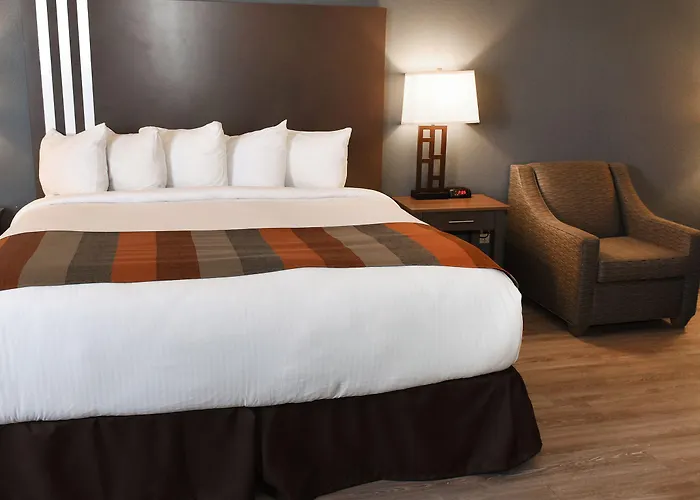Express & Phoenix - By Ihg