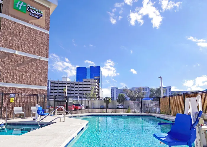 Express & Phoenix - By Ihg Hotel