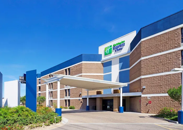 Express & Phoenix - By Ihg Hotel 3*
