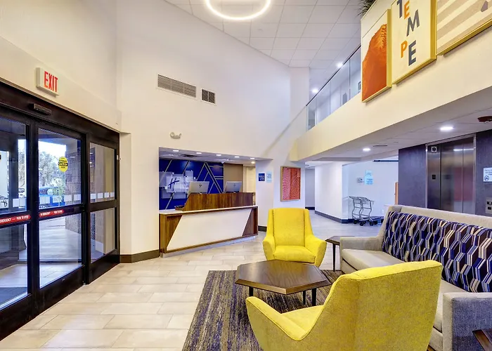 Hotel Express & Phoenix - By Ihg