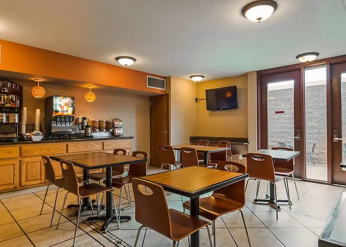Hotel Express & Phoenix - By Ihg 3*