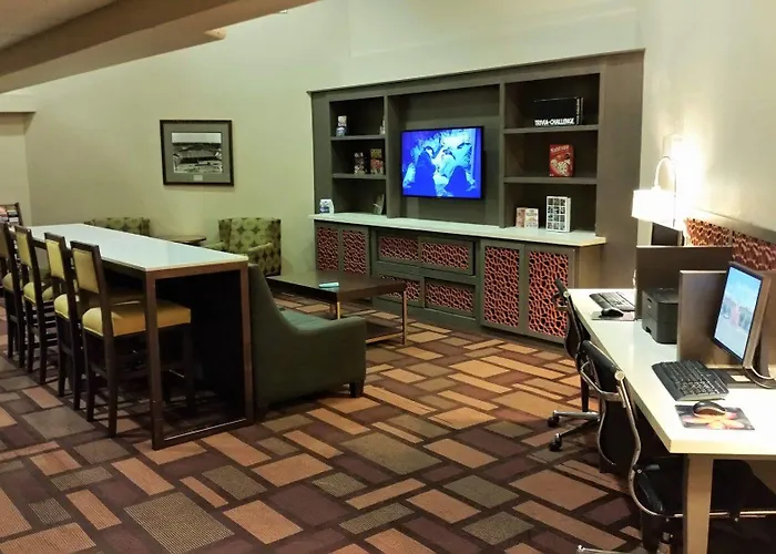 Express & Phoenix - By Ihg